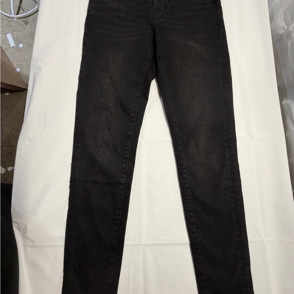 Zara Black Skinny Jeans - Sleek Stretch Denim